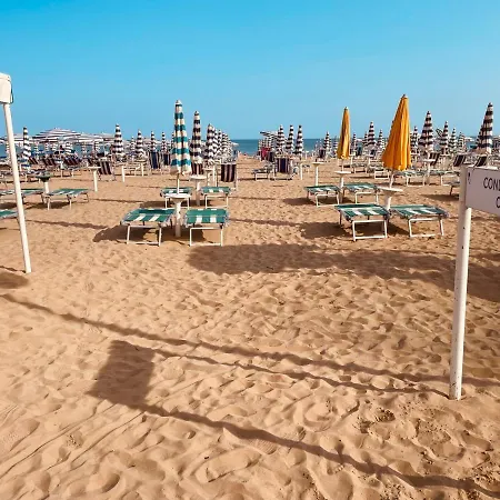 Cima - Vista Mare, 3 Camere, Wifi, Family * Lido di Jesolo
